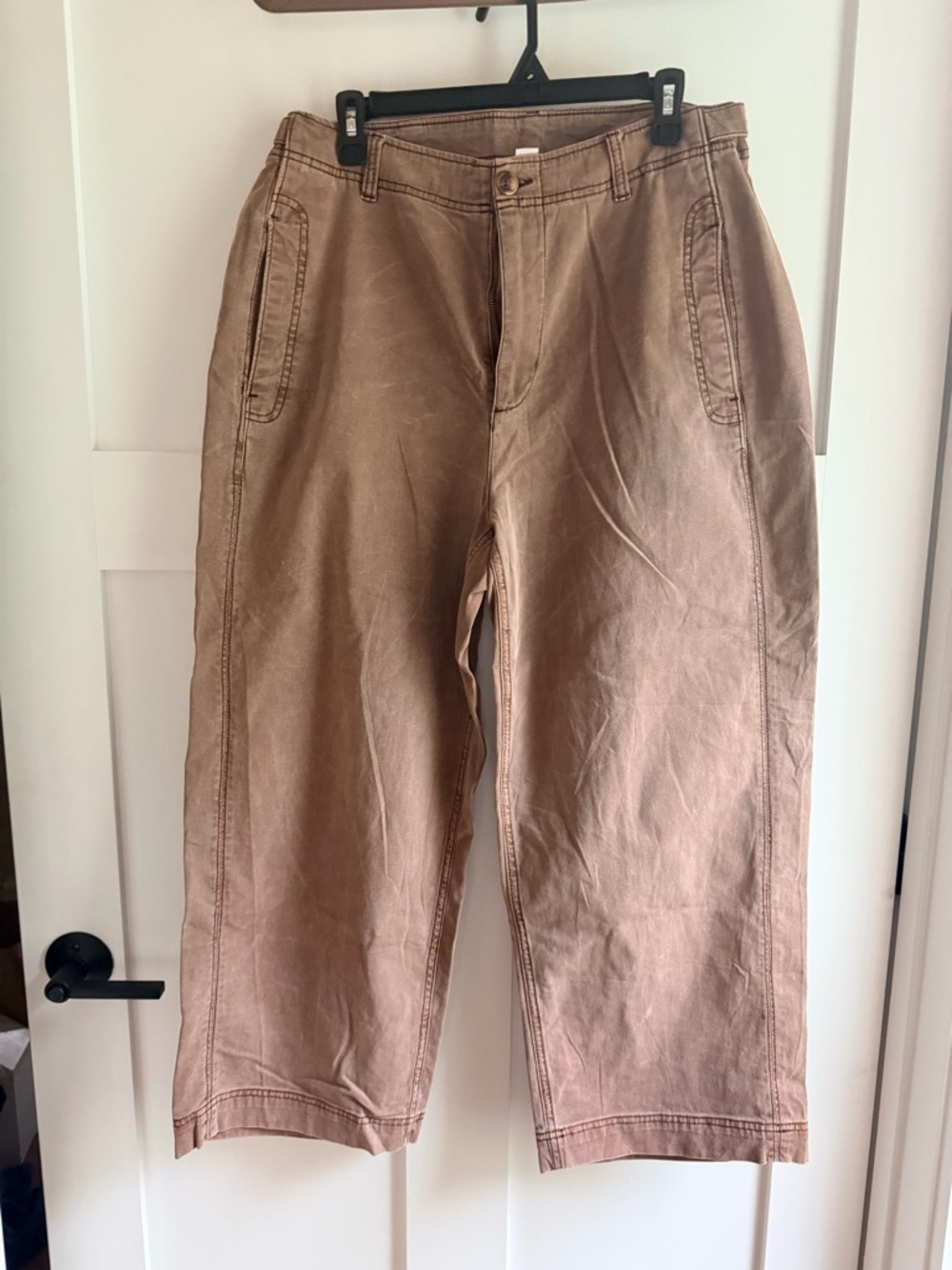 Old Navy Wide Leg Cropped Pants in Light Brown